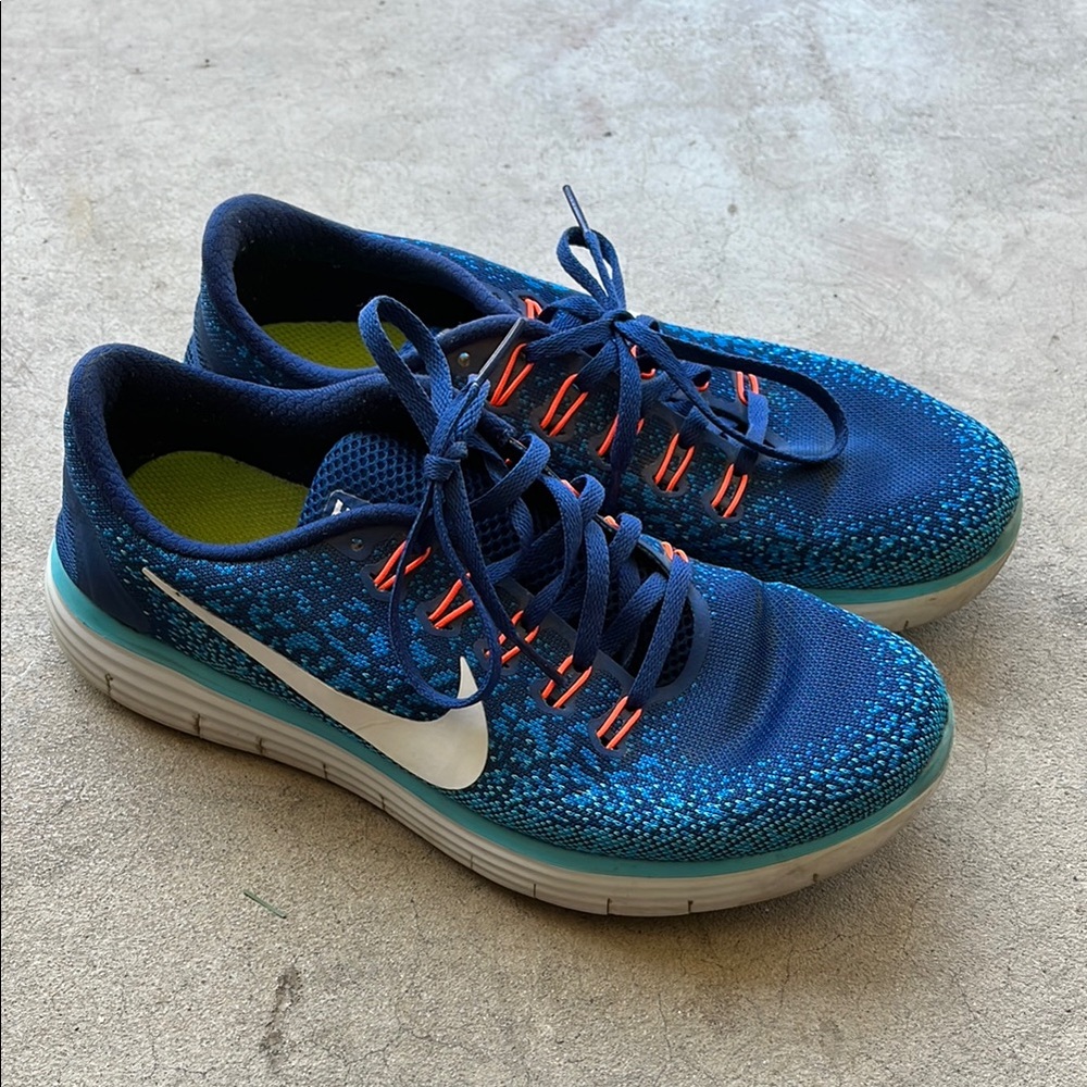 Nike Free Run Vibrant Blue Athletic Sneakers